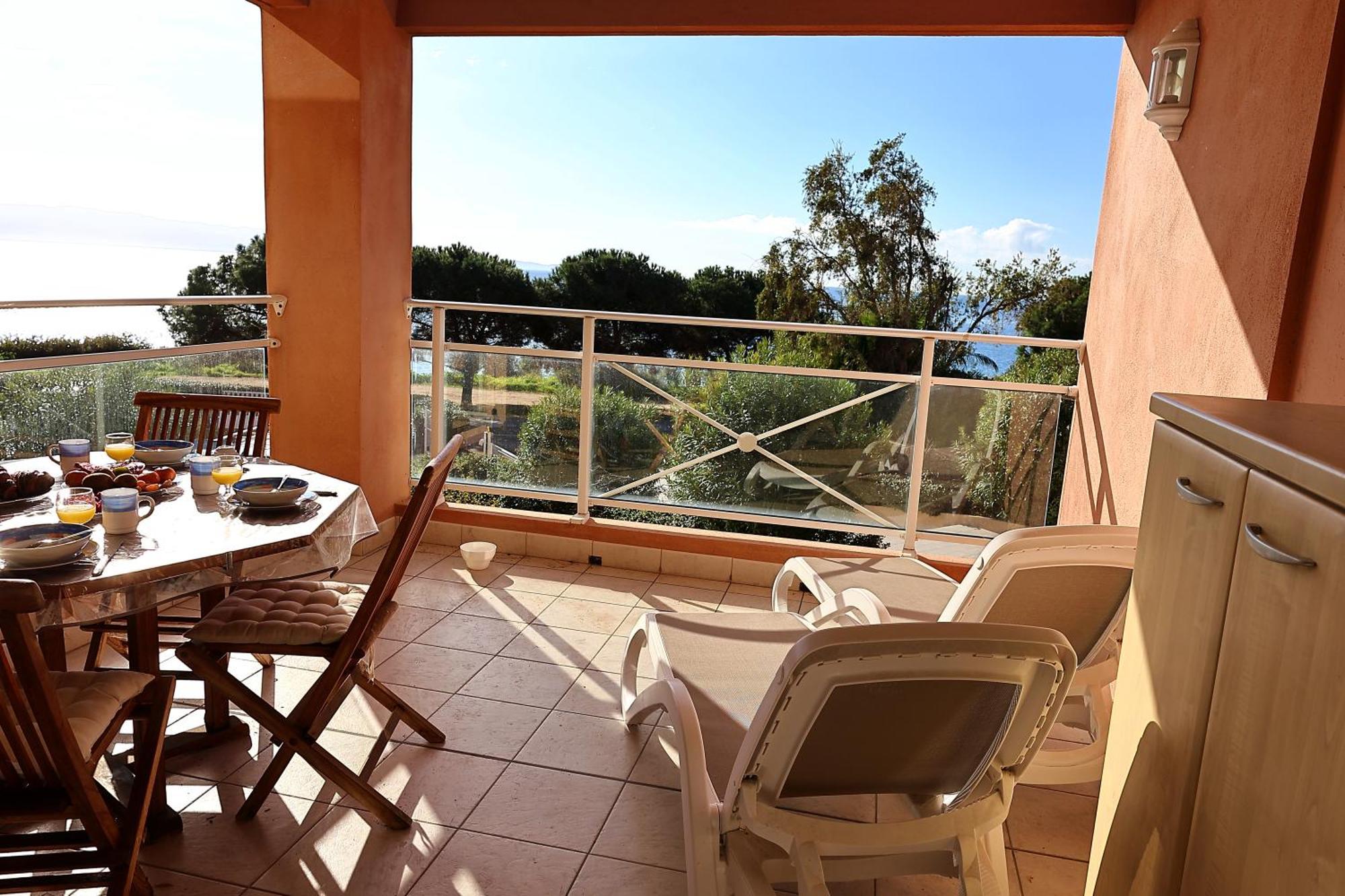 Superbe T2 Vue Mer - Piscine & Plage A 100M อฌักซิโอ้ ภายนอก รูปภาพ